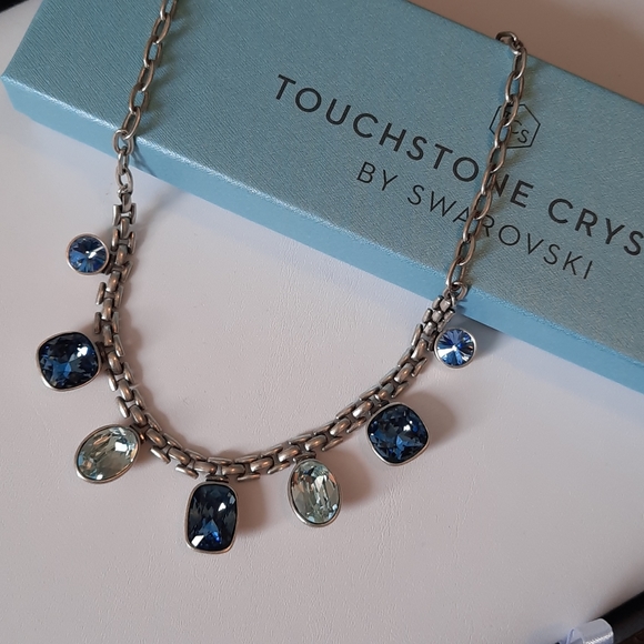 TC Swarovski Necklace - Picture 2 of 6